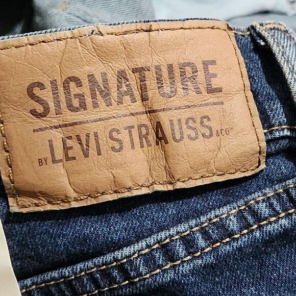 Levis Strauss Signature Jeans Size 32x34 Blue Relax Flex Moves With You. - Picture 7 of 11